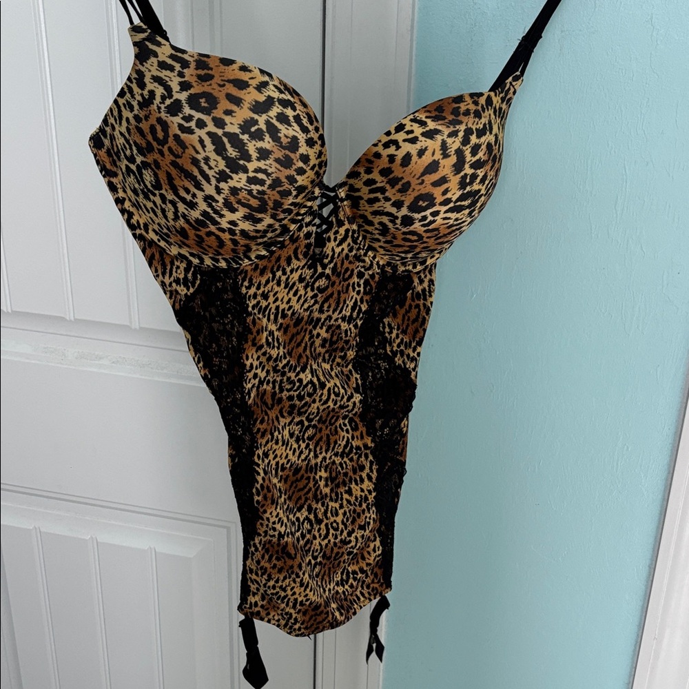 Victoria’s Secret miracle bra Leopard Print Women's Lingerie Bodysuit